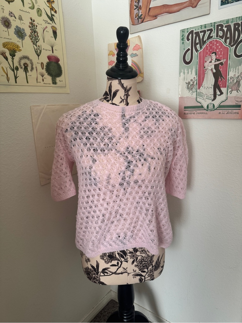 Vintage 1960s/70s Hand Knit Sheer Pink Sweater